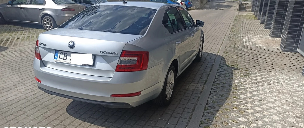 Skoda Octavia cena 47500 przebieg: 139000, rok produkcji 2015 z Bydgoszcz małe 56